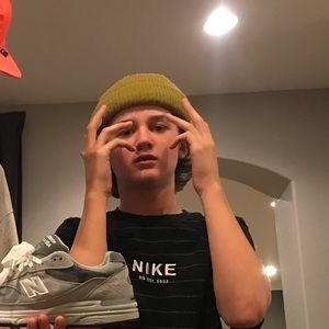 Meet your Posher, Mack